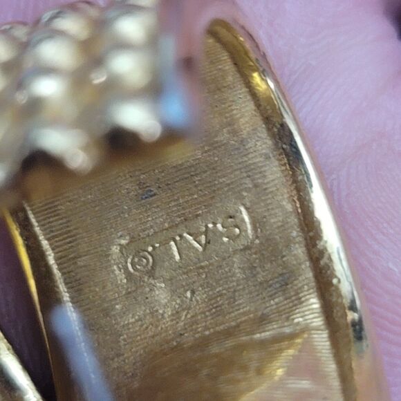 S.A.L VTG Swarovski Purple Crystal Chunky Gold Hoop Earrings - Picture 7 of 8